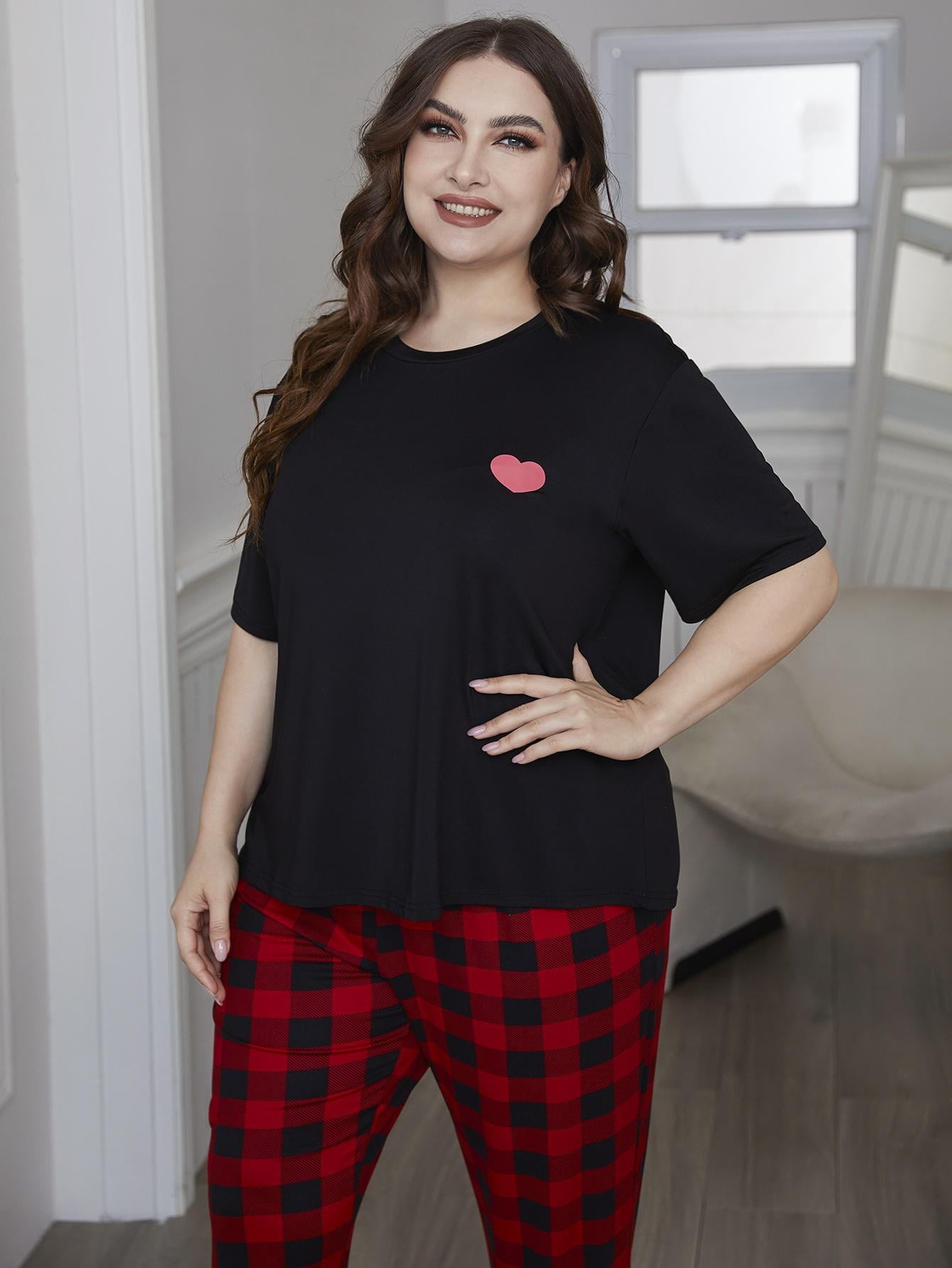 Women's Plus Size Pajamas Set Round Neck Short Sleeve Top and Pants Soft Female Summer Oversize Sleepwear Sets Pj Set 2 Piece