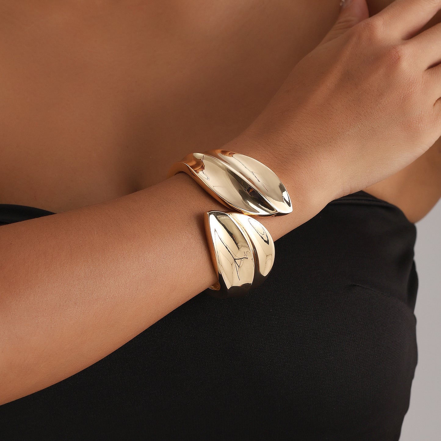 Bracelets for Women Charm Tennis Bracelet Gold Cuff Bracelet Punk Jewelry for Girls