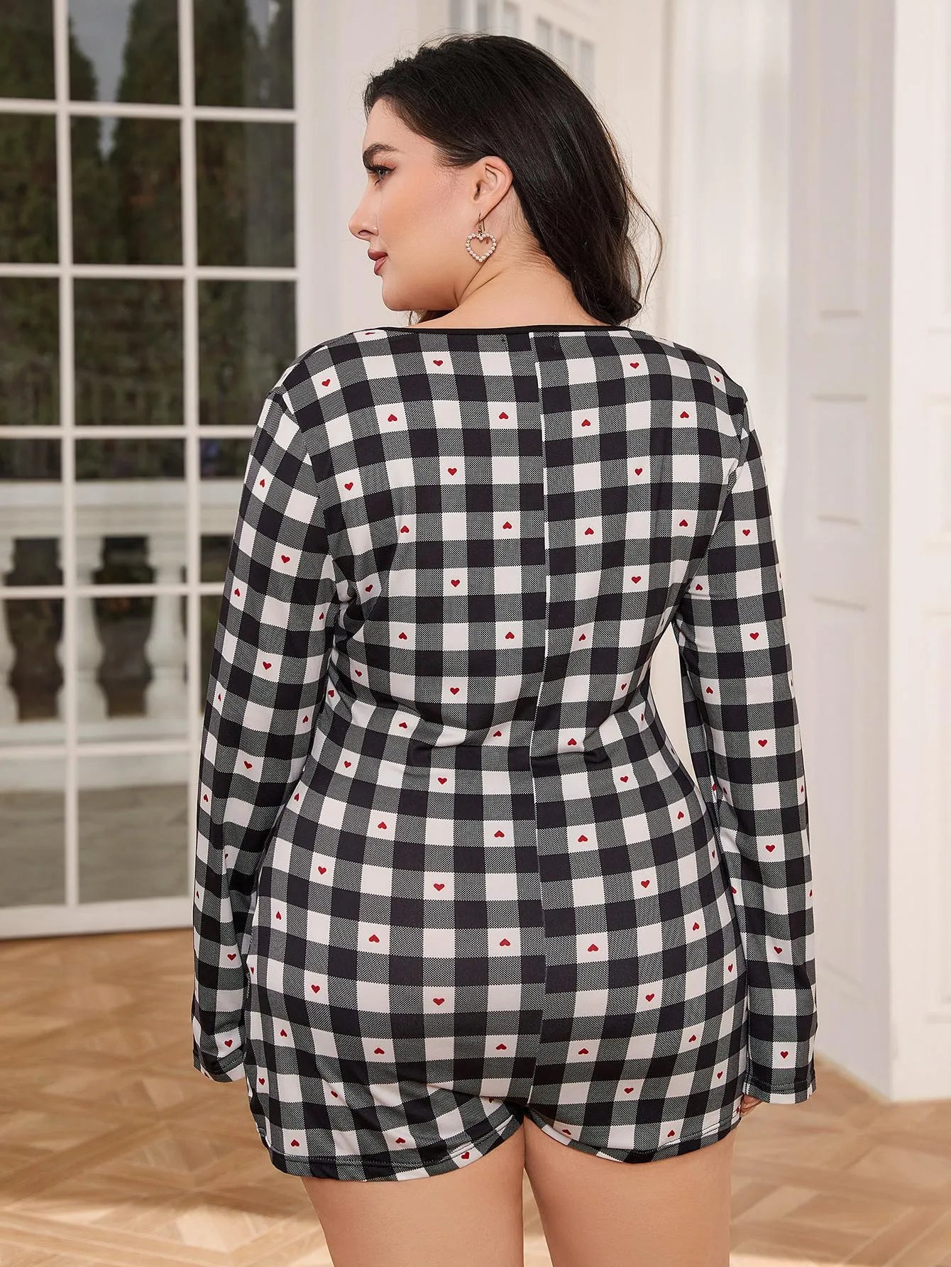 NNS128M-BlackAndWhite_4