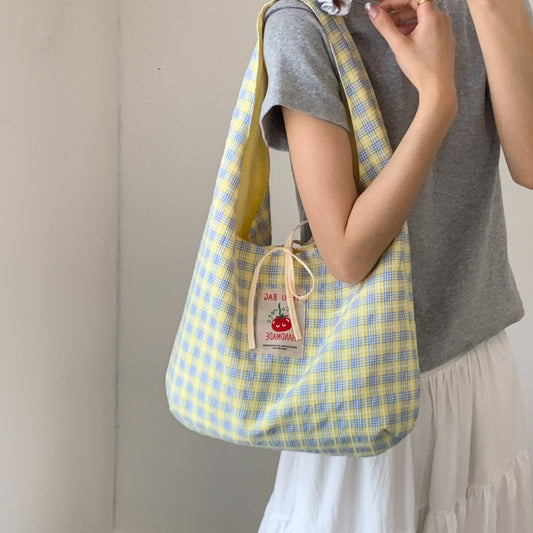 Summer versatile bag, female core, cute cherry red checkered canvas bag, student shoulder bag, crossbody commuting checkered bag