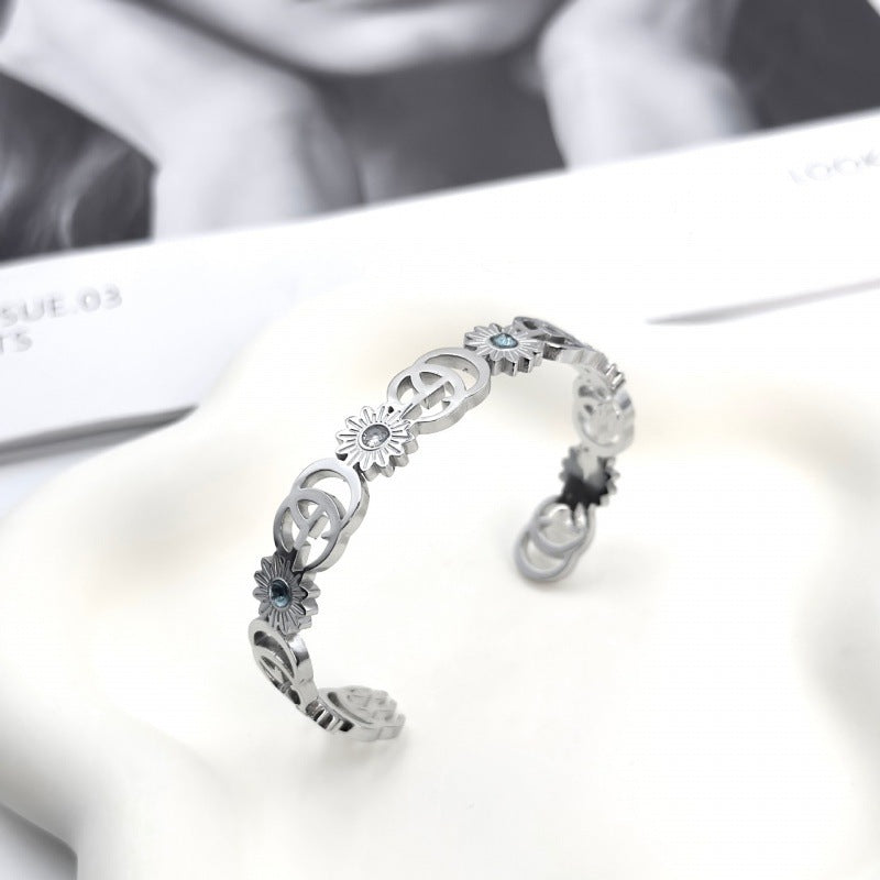 Bracelet for Women Gold Hollow Opening Bracelet Silver Carved Bracelet
