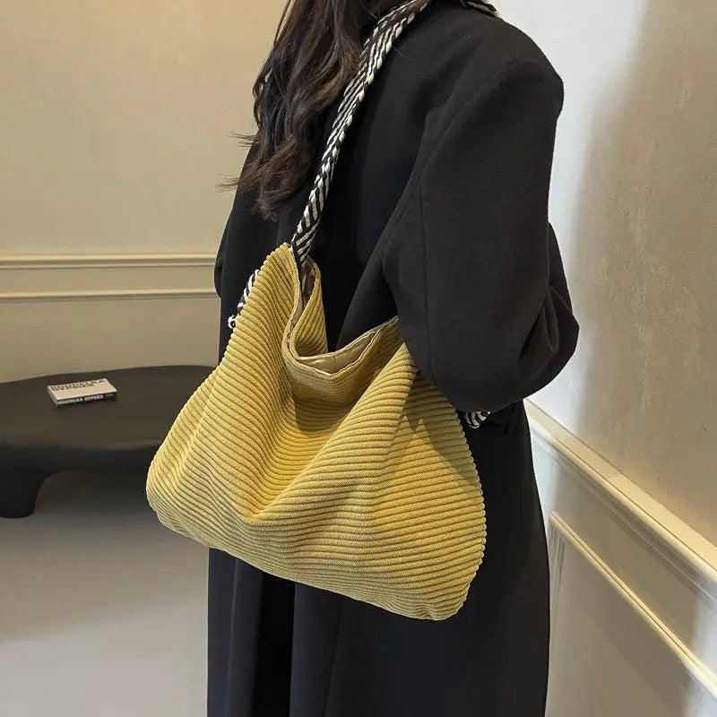 Single-shoulder Underarm Bag for Autumn and Winter 2025 Women Large Capacity Cloth Bag Lazy Crossbody Solid Commuter Tote Bag