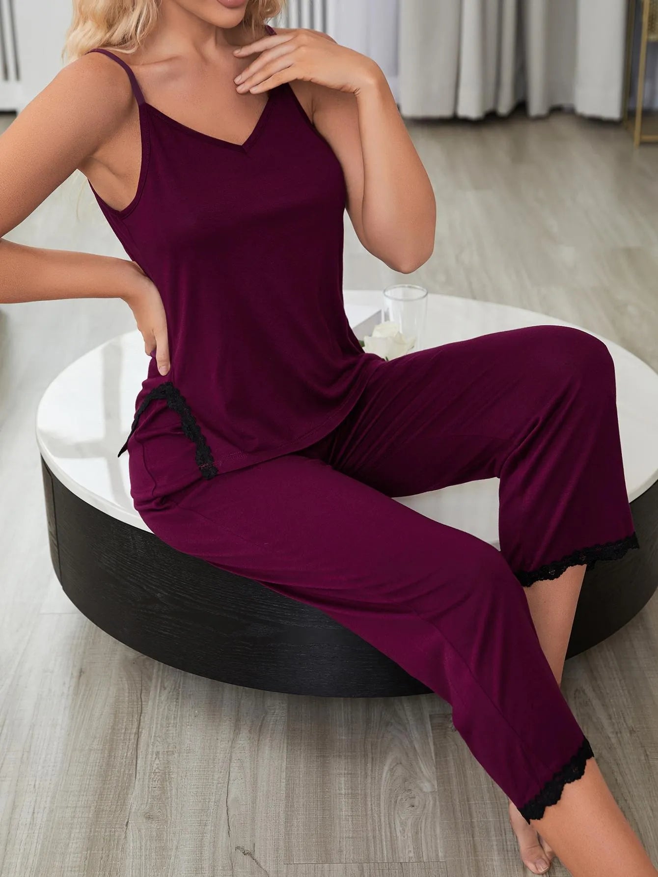 TR16-Maroon_3