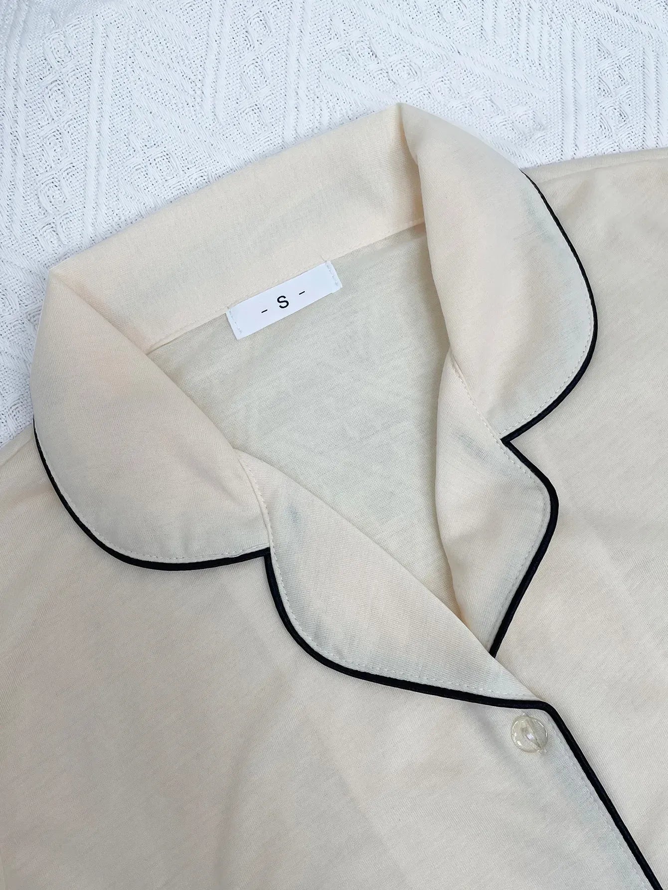 Summer Women's Pajamas Sets Short Sleeve Notched Collar Front Button Top & Elastic Waist Shorts Home Suit Loungewear Sleepwear