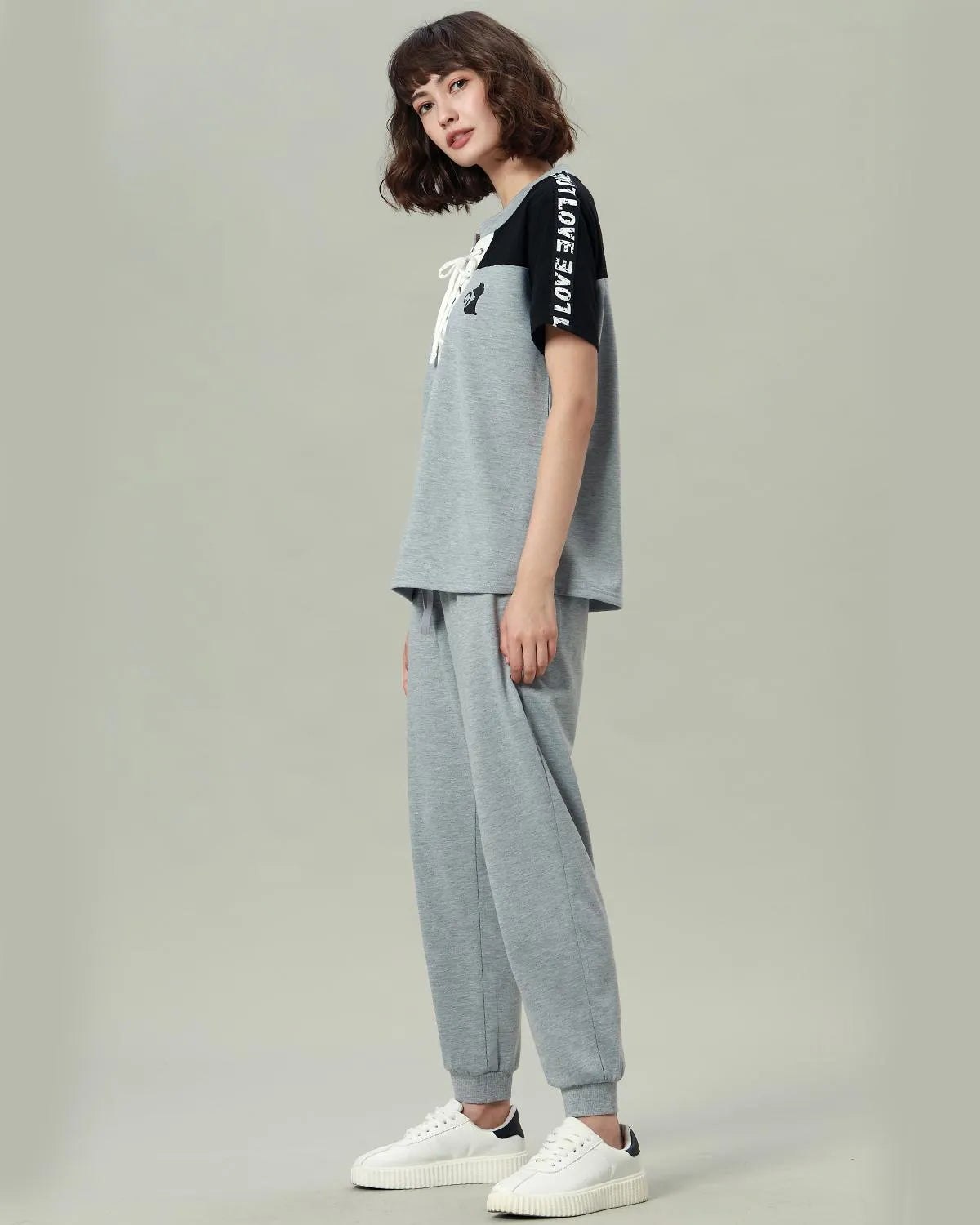 HS02-Grey-3