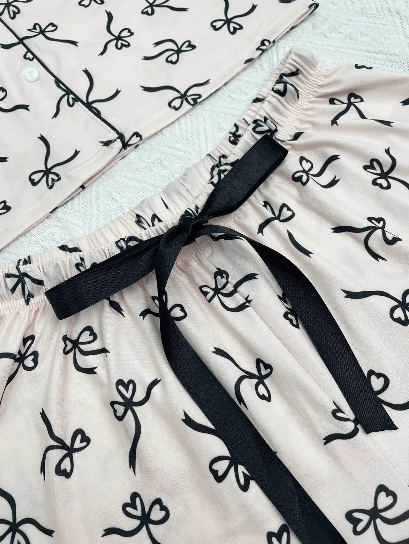 Summer Women's Pajamas Sets Short Sleeve Notched Collar Front Button Top & Elastic Waist Shorts Home Suit Loungewear Sleepwear