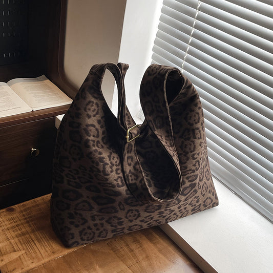 Suede Single Shoulder Women's Backpack Underarm Tote Bag Panther Pattern Plain Face Autumn/Winter Women's Bag 2025 New Large Capacity Versatile Diagonal Cross