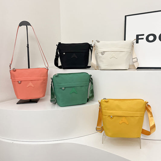 2025 new women's bag nylon cloth shoulder bag simple and fashionable crossbody bag large capacity lightweight bucket bag for women