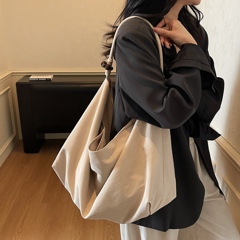 Large capacity bag for women 2025 new trendy autumn and winter Korean lazy style lightweight cloth bag for leisure commuting shoulder bag