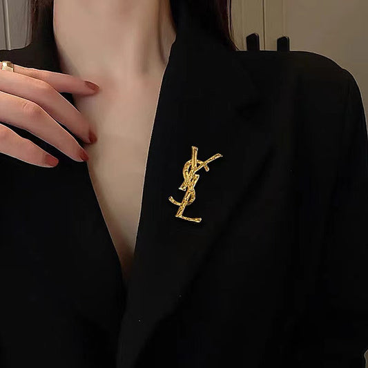 Gold-Tone Monogram Brooch Silver Corsages Pins for Women Suits Accessories