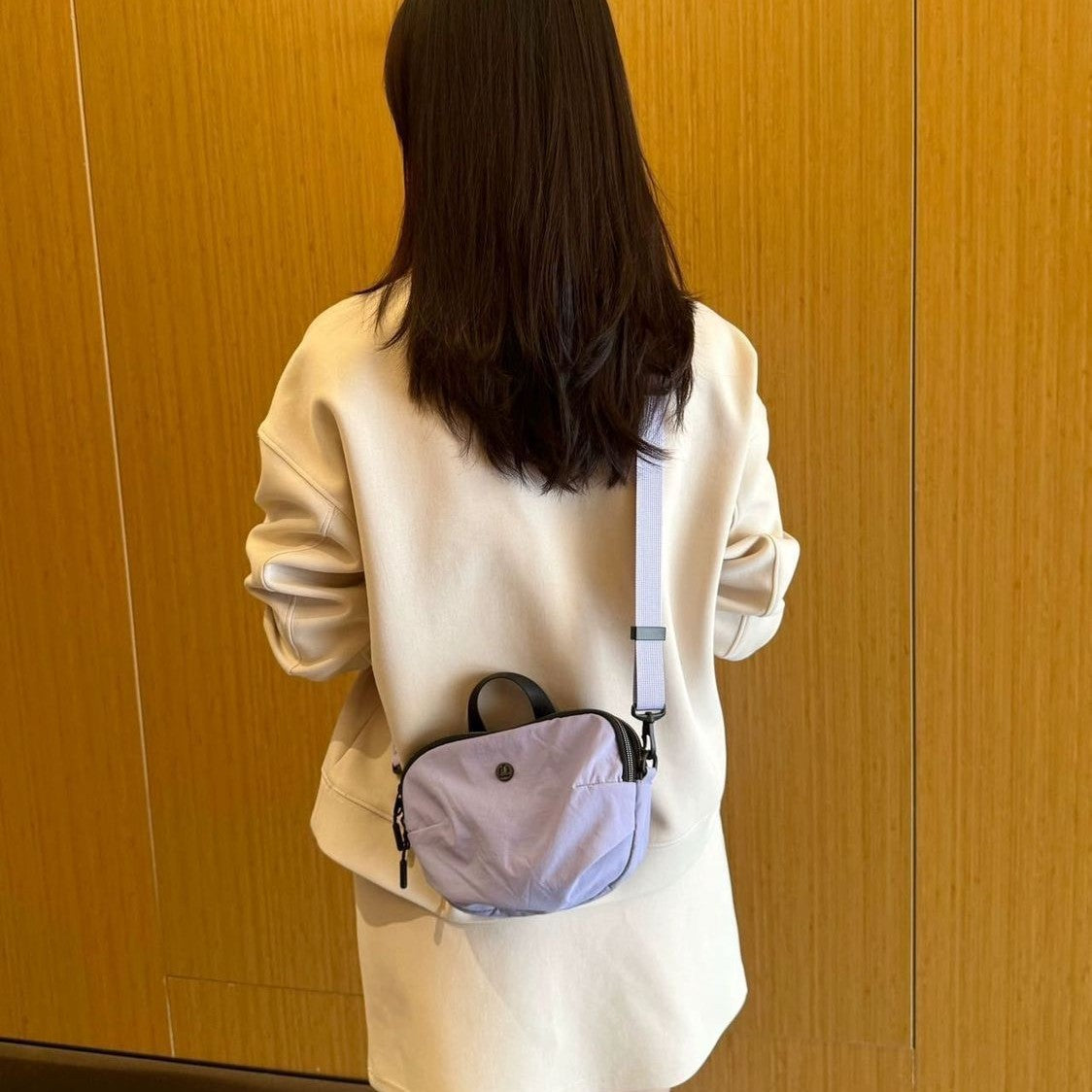 2025 New Cute Phone Bag Universal Lightweight Crossbody Bag Small Apple Multi-Layer Mini Fabric Bag Large Capacity