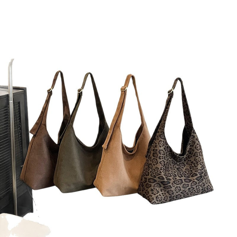 Suede Single Shoulder Women's Backpack Underarm Tote Bag Panther Pattern Plain Face Autumn/Winter Women's Bag 2025 New Large Capacity Versatile Diagonal Cross