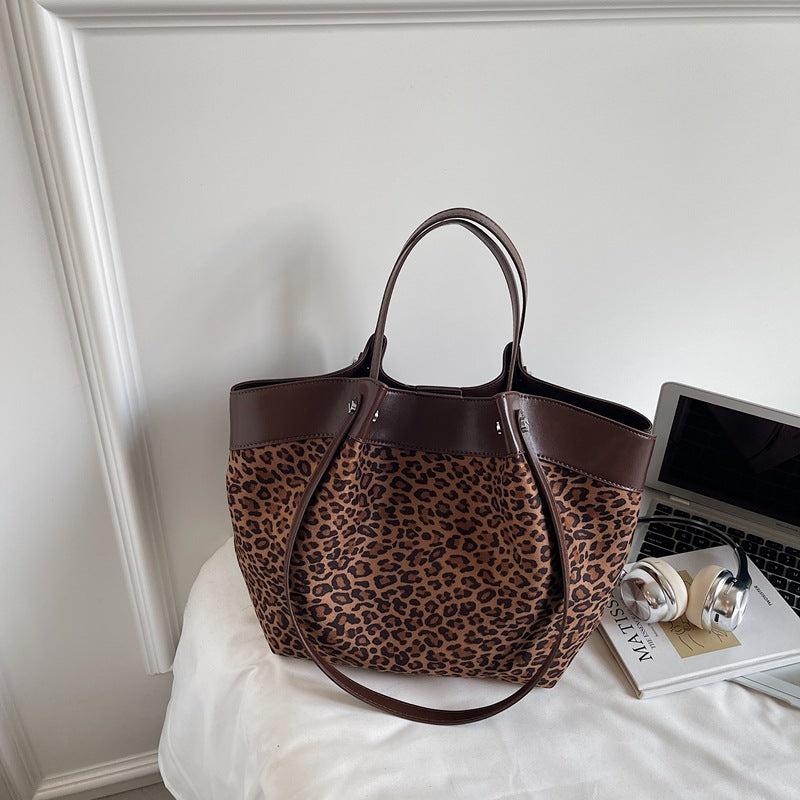 2025 Autumn New Korean Retro Handheld Shoulder Bag, niche fashion design, plaid large capacity tote bag