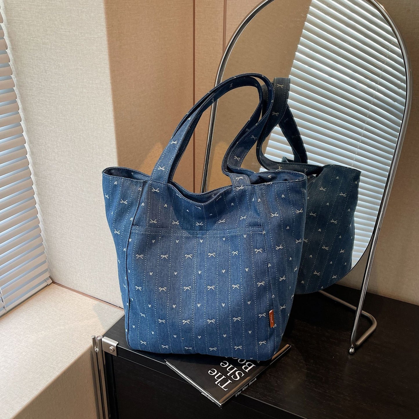 Cowboy canvas bag for women, retro spring and summer, single shoulder crossbody, 2025 new style, small carrying bag for work, miscellaneous items for going out, mommy bag