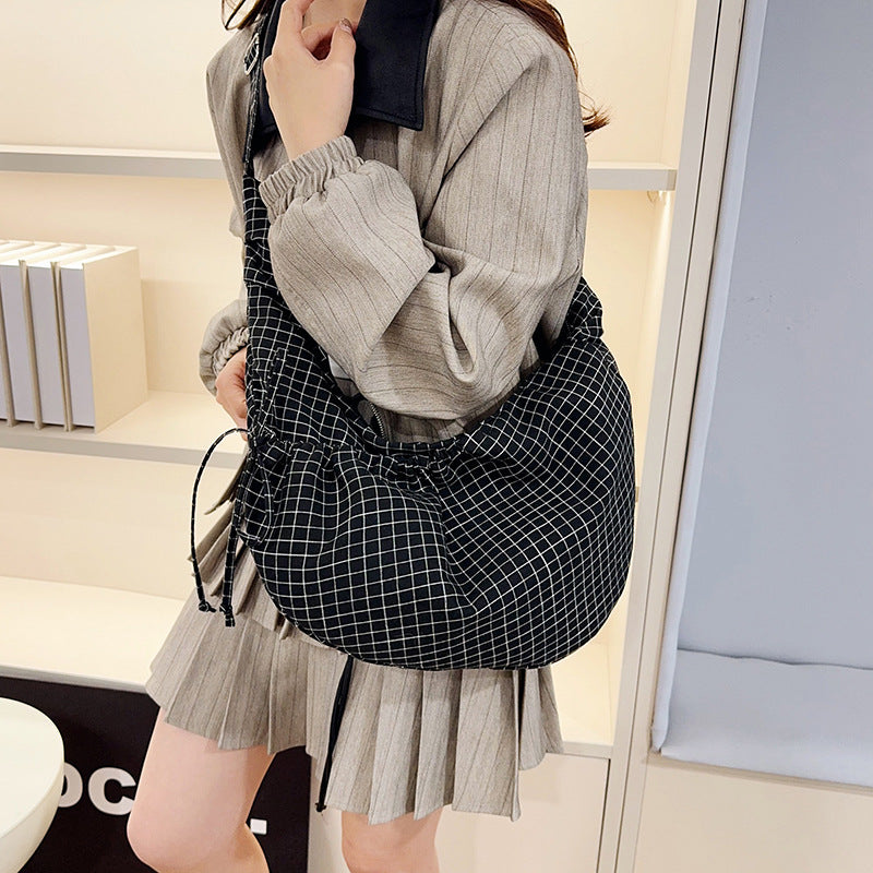 Autumn and winter new plaid women's shoulder bag versatile commuting armpit bag cross-border women's diagonal cross bag women's bag