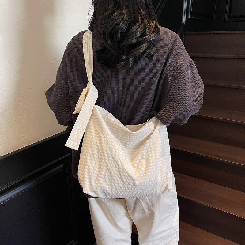 2025 New Korean Simple Bag Shoulder Bag Women's Large Capacity Tote Bag Versatile Trendy Casual Commuter Crossbody Bag