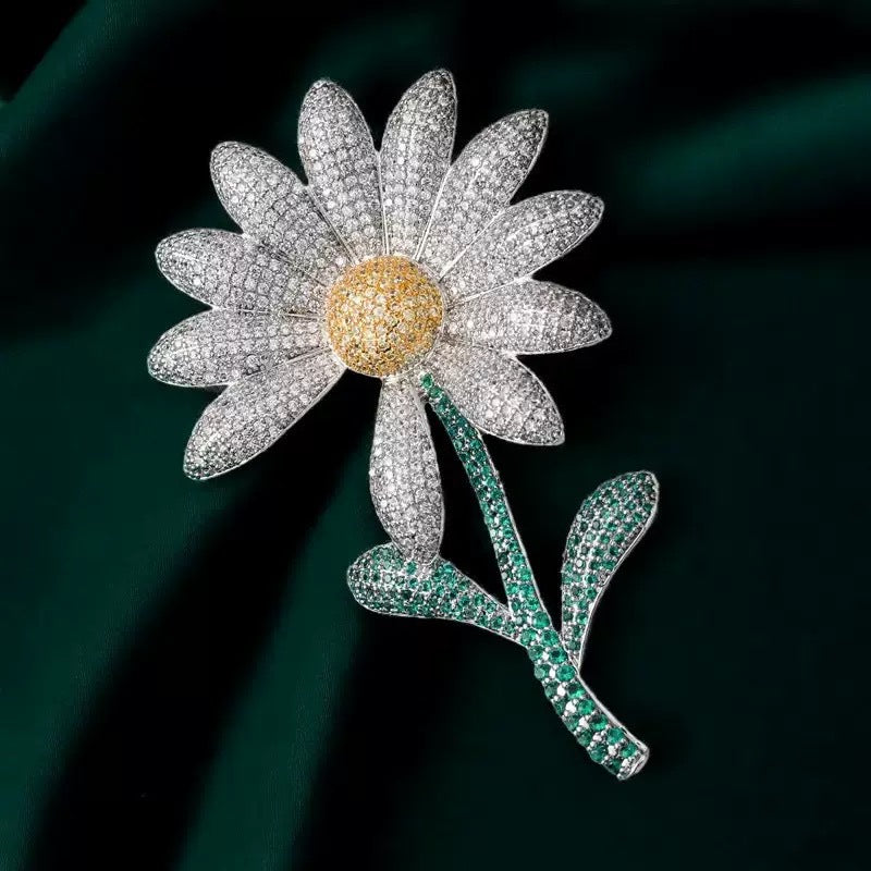 Lovely Daisy Brooch Corsages Pins for Women Suits Accessories