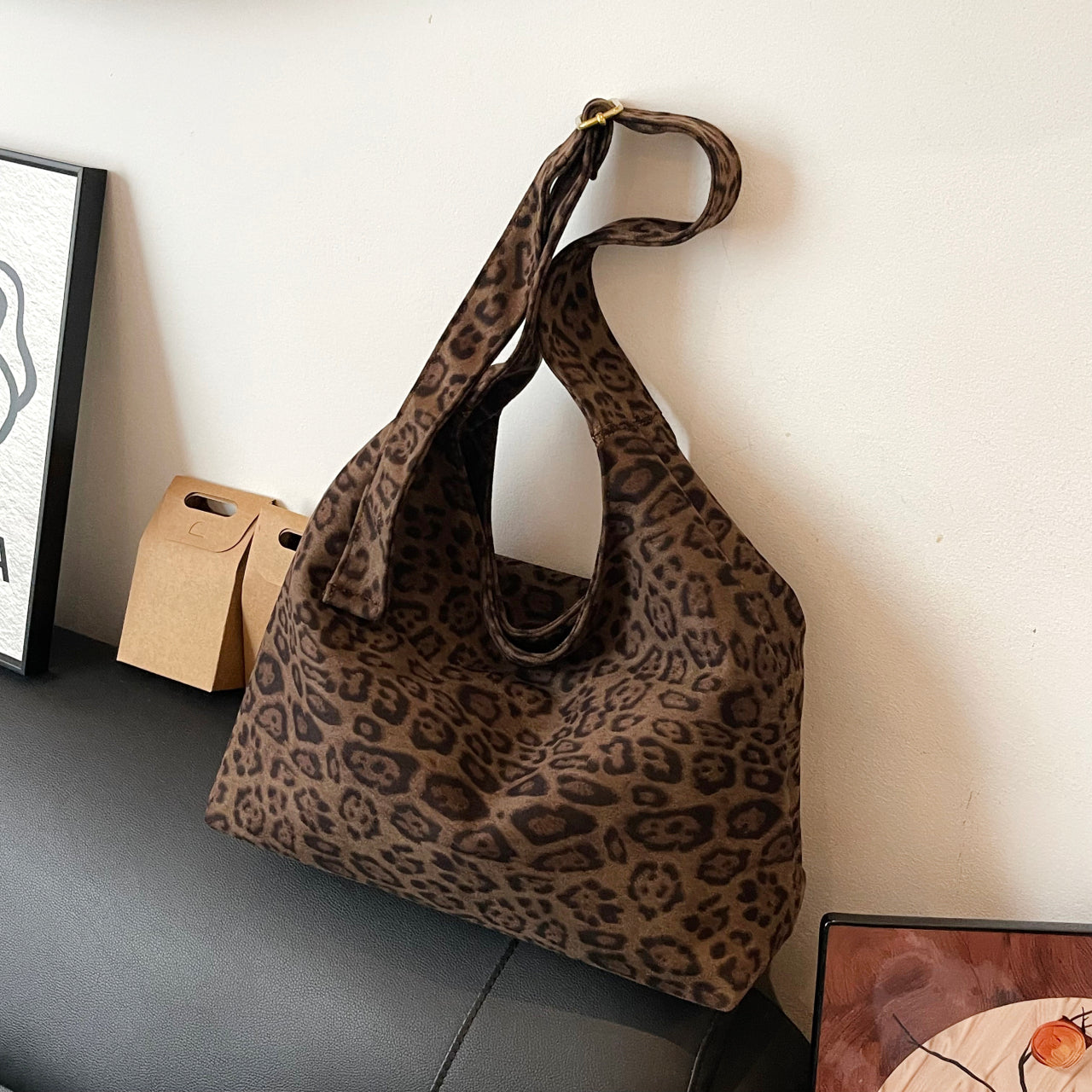 Suede Single Shoulder Women's Backpack Underarm Tote Bag Panther Pattern Plain Face Autumn/Winter Women's Bag 2025 New Large Capacity Versatile Diagonal Cross