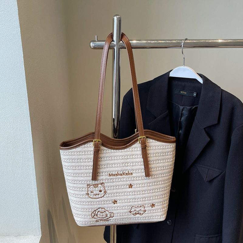 Woven bag, large capacity bag, women's 2025 new trendy beach shoulder bag, women's summer woven tote bag