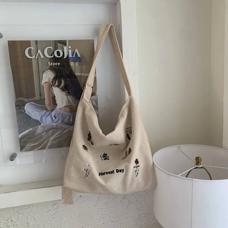 New Niche Single-shoulder Crossbody Canvas Bag for Women with Large Capacity A Simple Tote Bag for Artistic Commuting 2025