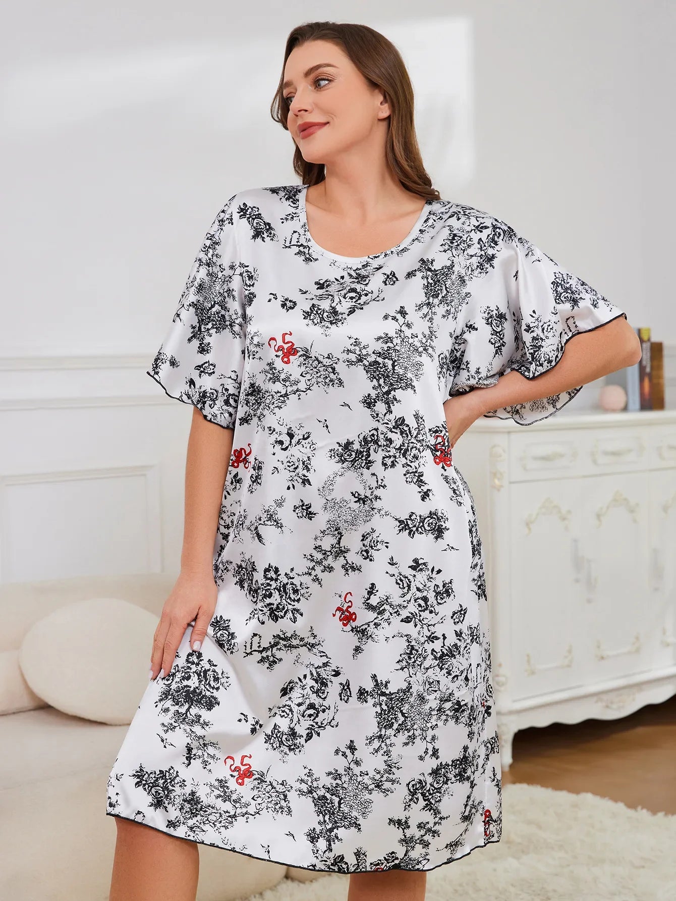 Plus Size Silk Satin Women Nightgown Round Neck Short Sleeves Sleepwear Summer Female Nightwear Homwear Clothing Pajama Dress