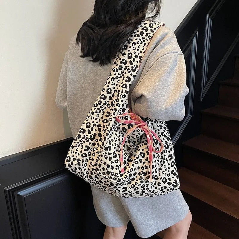 2025 Double-sided Leopard Print College Student Class Commuting Bag High-end Women's Large-capacity Casual Single-shoulder Bag