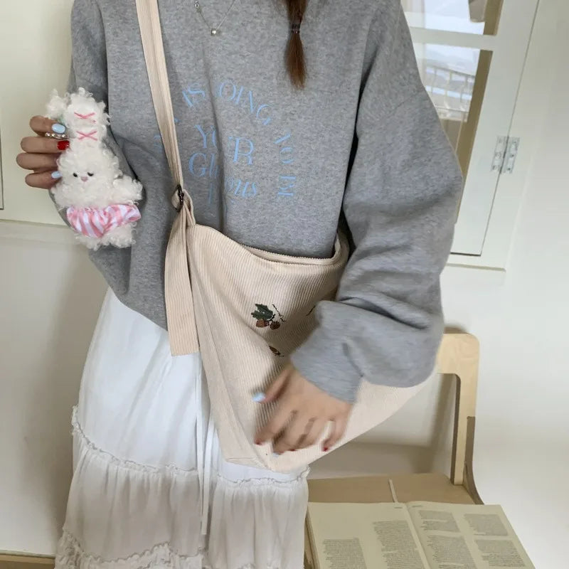 New Niche Single-shoulder Crossbody Canvas Bag for Women with Large Capacity A Simple Tote Bag for Artistic Commuting 2025