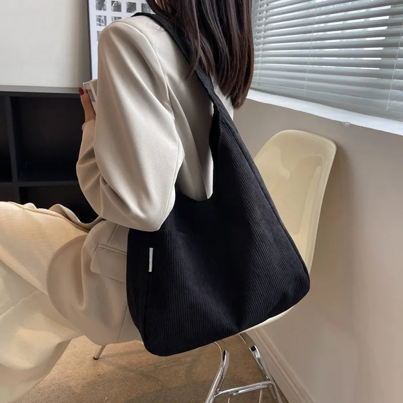 Korean Style 2025 Single-shoulder Large Bag Velvet Bag Casual Simple and Large-capacity Women's Bag New Artistic Schoolbag