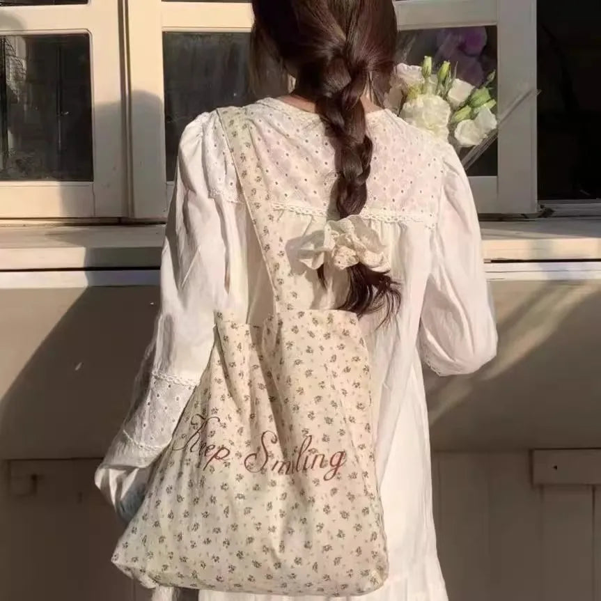 French-style Floral Print Girl Blue Canvas Bag Retro and Niche Large-capacity Single-shoulder Bag with Letters for Students