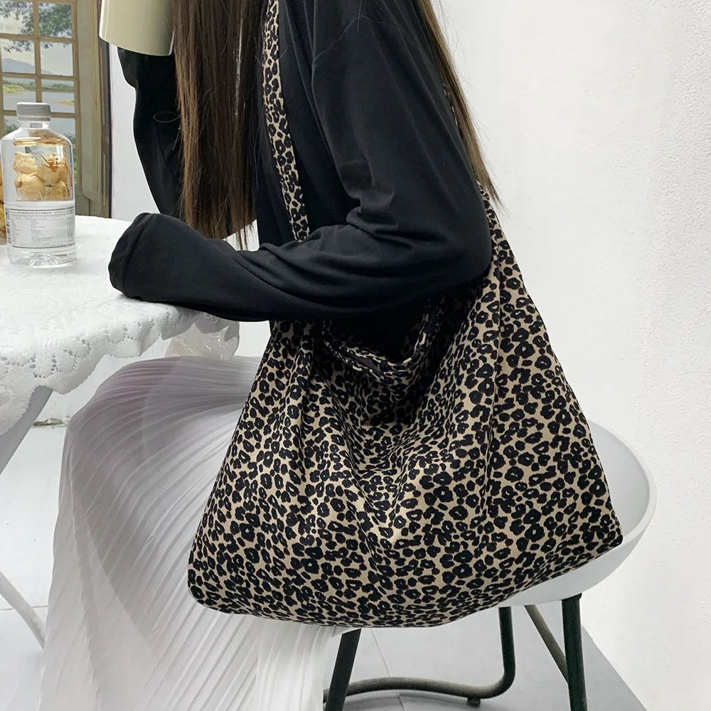 Fashionable Leopard Print Crossbody Bag Large-capacity Single-shoulder Shopping Bag Student Canvas Bag for Girls Wholesale