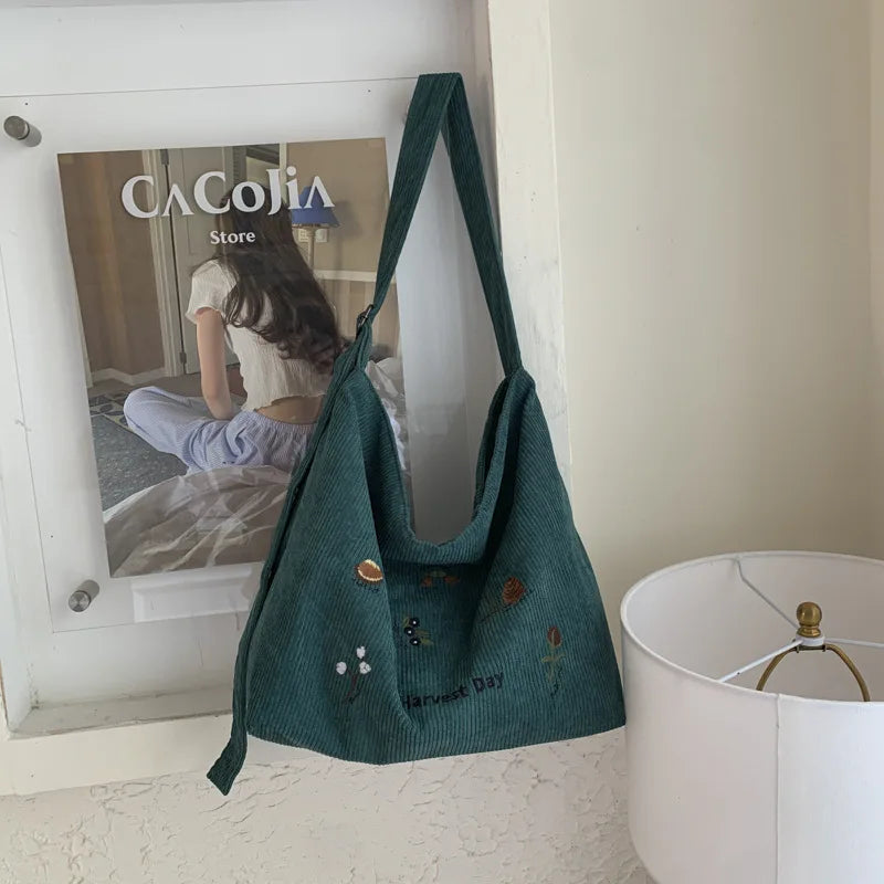 New Niche Single-shoulder Crossbody Canvas Bag for Women with Large Capacity A Simple Tote Bag for Artistic Commuting 2025