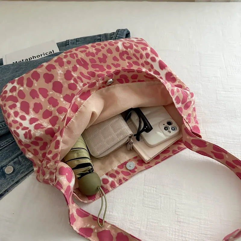 Leopard Print Canvas Bag for Women New Style Trendy Korean College Style Tote Bag Casual Large-capacity Hand-held Shoulder Bag
