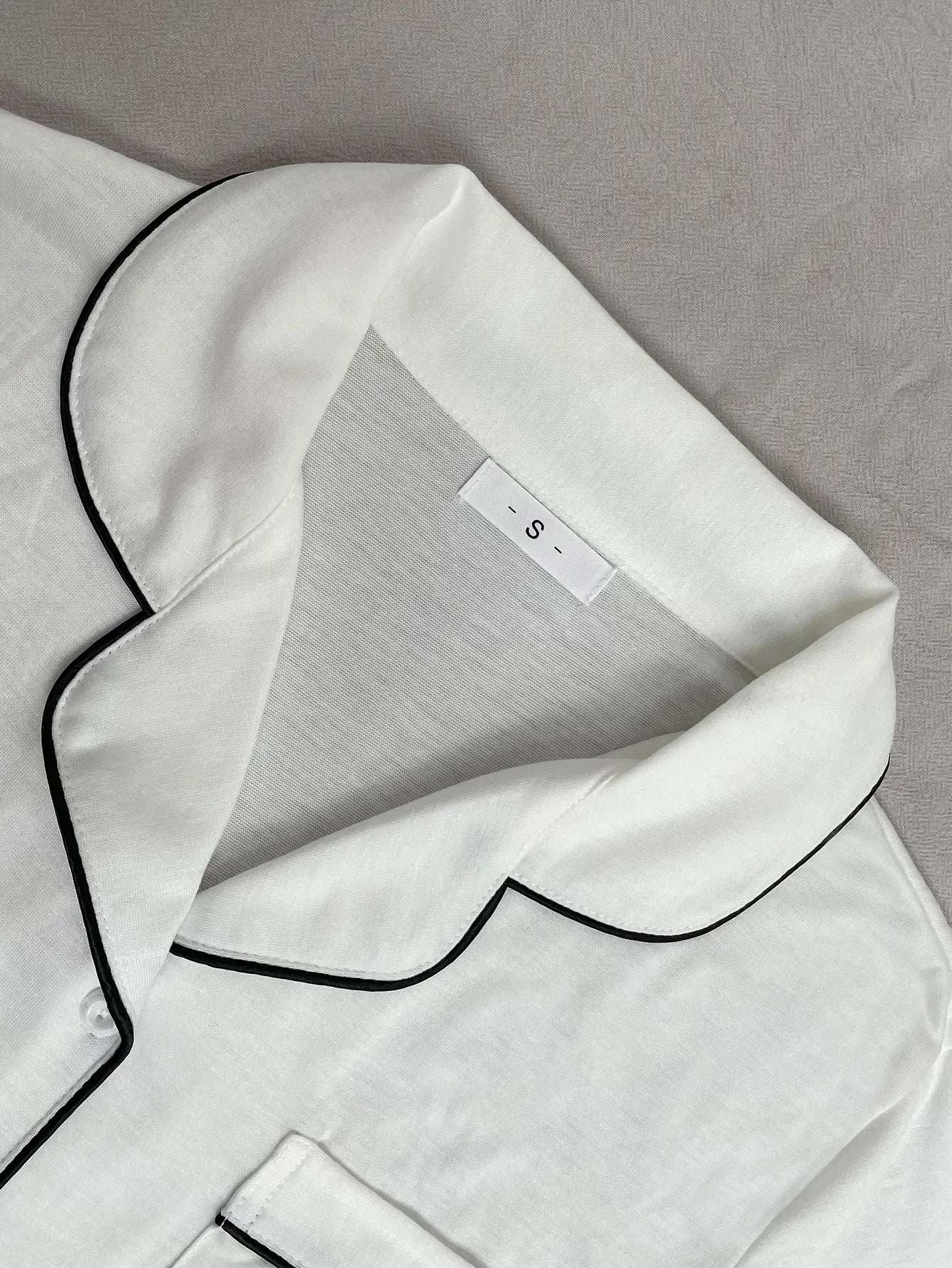 Summer Women's Pajamas Sets Short Sleeve Notched Collar Front Button Top & Elastic Waist Ruffle Shorts Loungewear Sleepwear