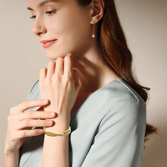 Elegant Roman Numeral Bangle Bracelet for Women Diamond Gold Bracelet